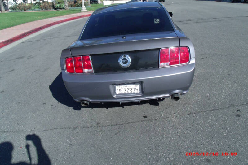 2007 Ford Mustang GT Deluxe