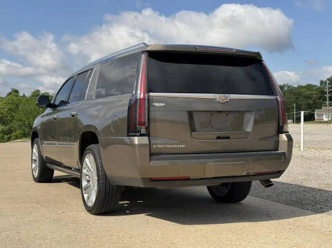 2016 Cadillac Escalade ESV Platinum
