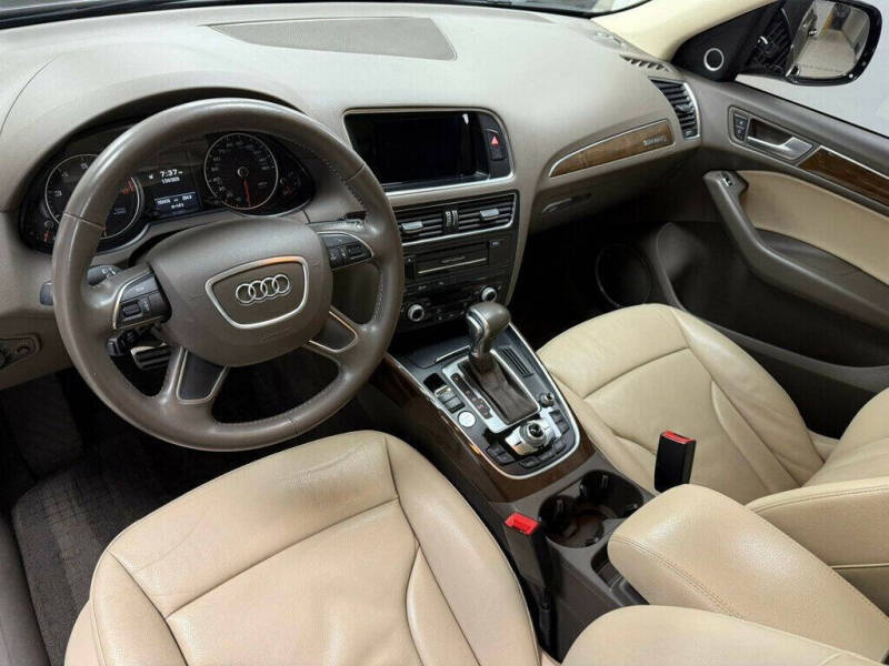 2017 Audi Q5 2.0T quattro Premium Plus