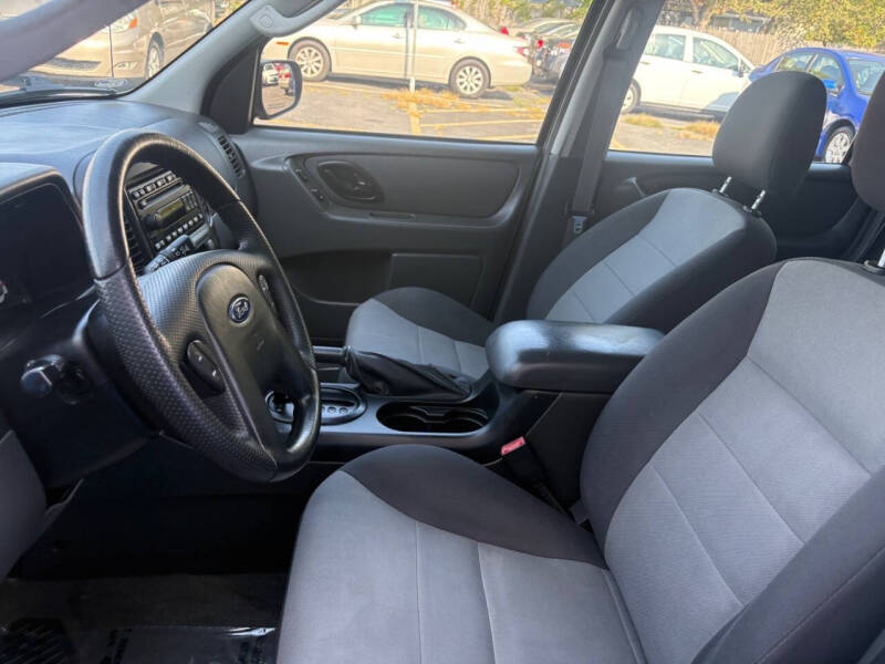 2007 Ford Escape XLS