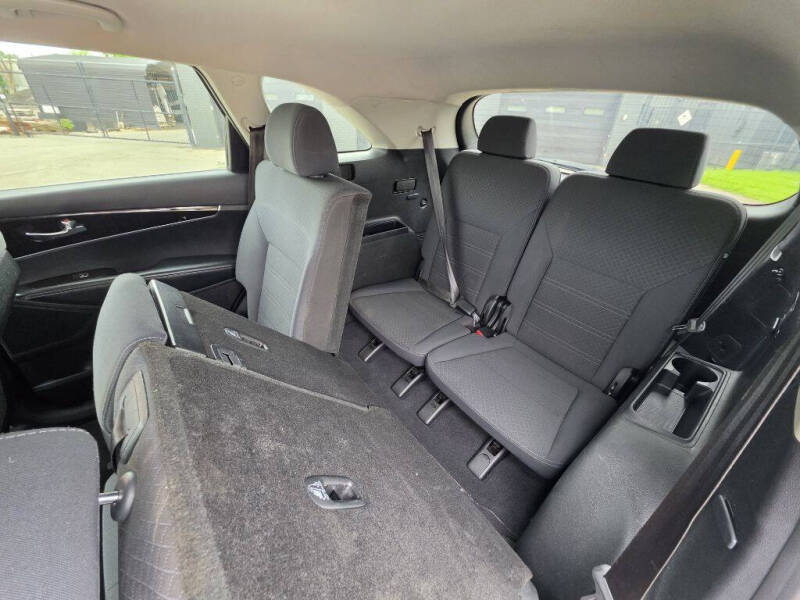 2018 Kia Sorento L