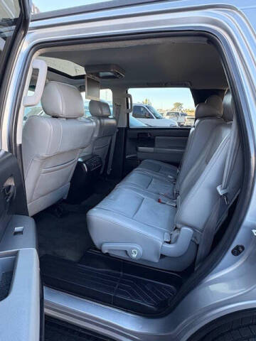 2012 Toyota Sequoia SR5