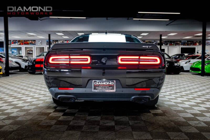 2016 Dodge Challenger SRT Hellcat
