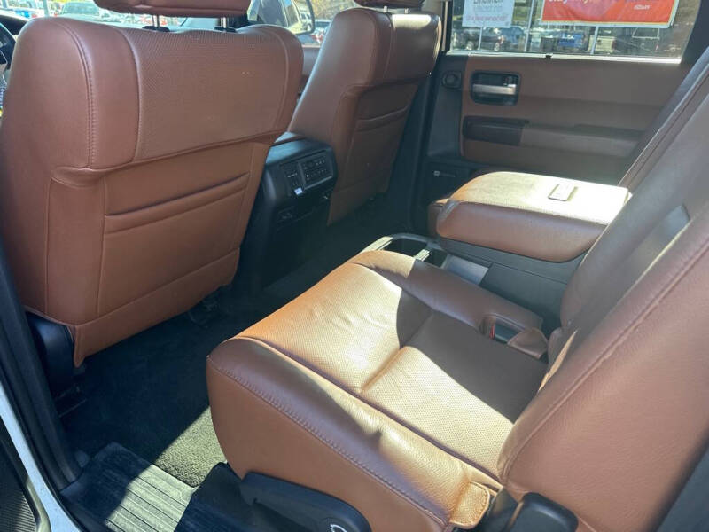 2014 Toyota Sequoia Platinum