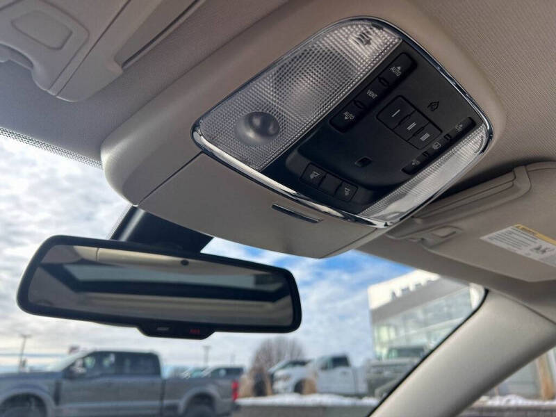 2017 Chrysler 300 Limited