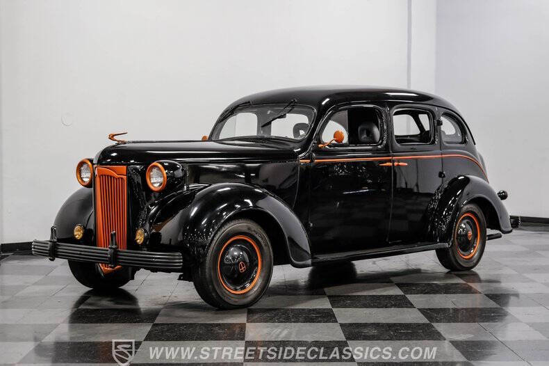 1937 Chrysler Desoto