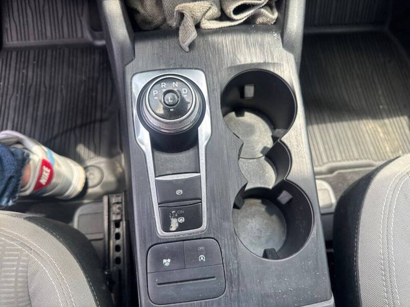 2022 Ford Escape S