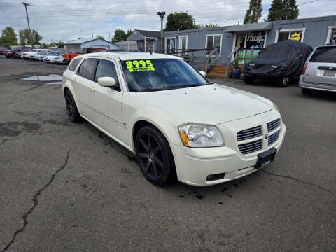 2005 Dodge Magnum for sale at Pacific Cars and Trucks Inc in Eugene OR