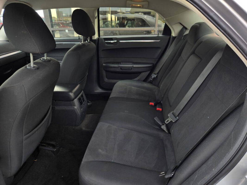 2009 Chrysler 300 LX