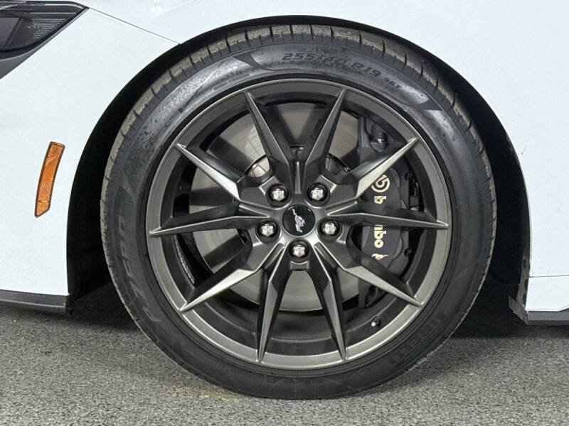 2024 Ford Mustang Dark Horse