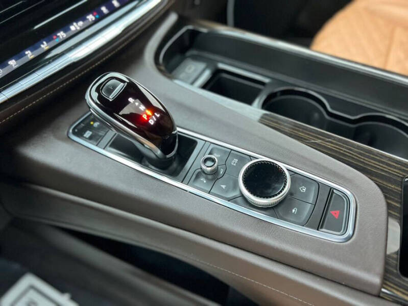 2021 Cadillac Escalade Sport