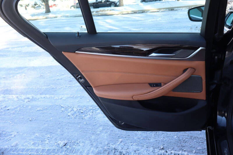 2018 BMW 5 Series 530i