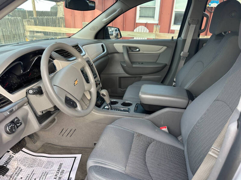 2017 Chevrolet Traverse LS