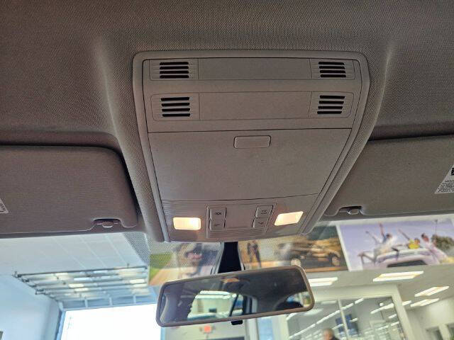 2019 Volkswagen Golf SE