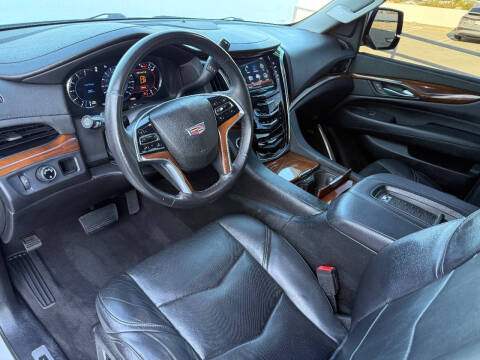 2017 Cadillac Escalade ESV Standard