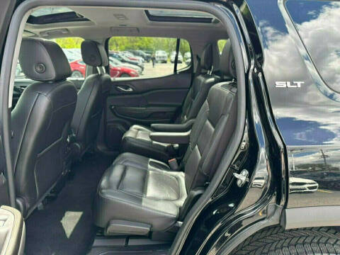 2017 GMC Acadia SLT-1