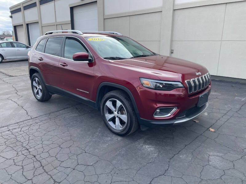 Jeep Cherokee's photo