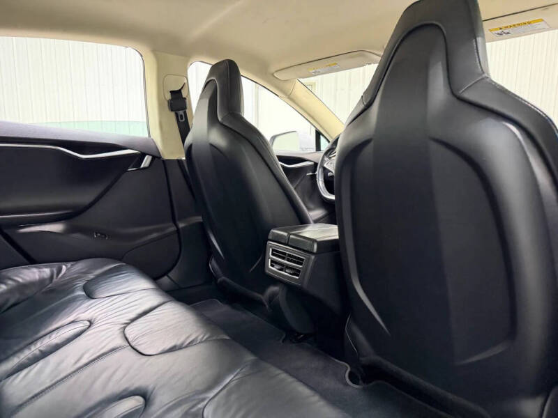 2013 Tesla Model S