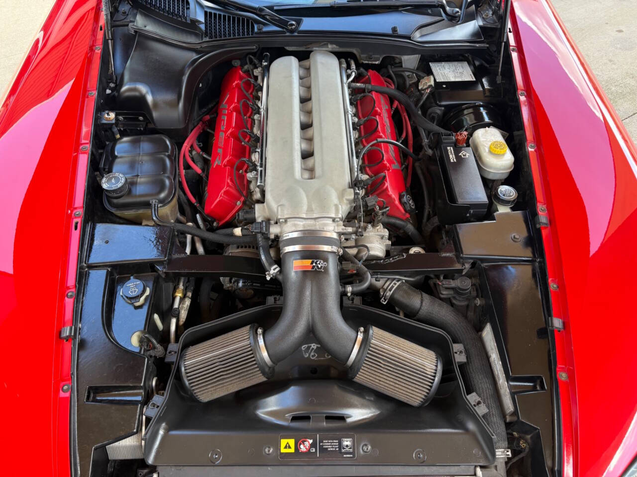 2004 Dodge Viper 38
