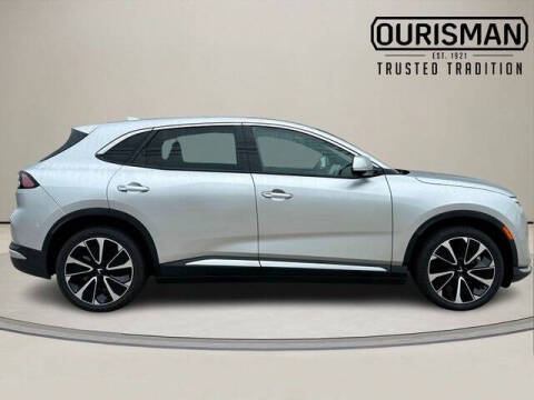 2025 VinFast VF8 Plus