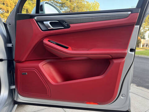 2018 Porsche Macan GTS