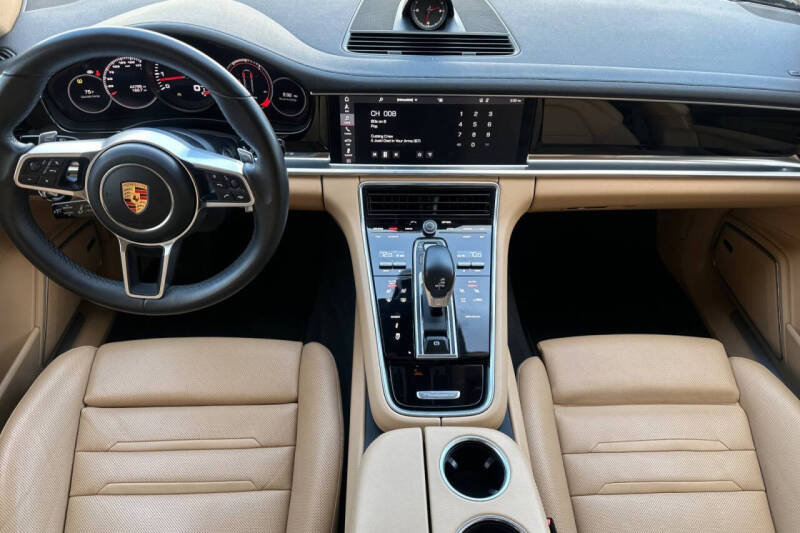 2019 Porsche Panamera