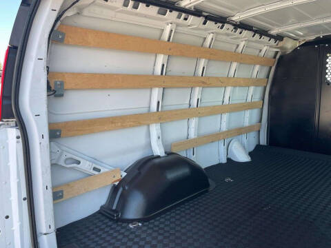 2023 GMC Savana 2500