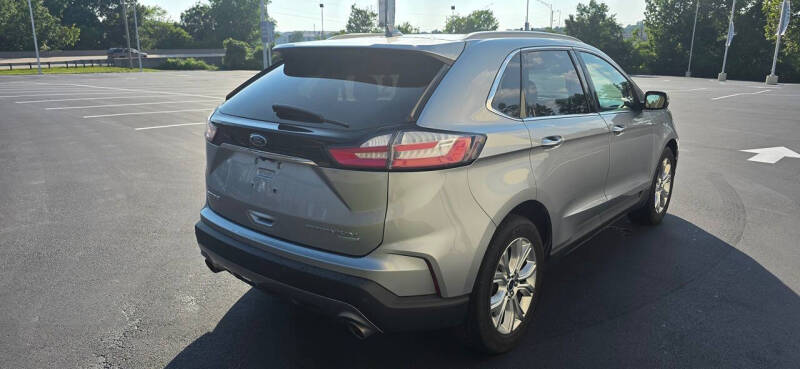 2020 Ford Edge Titanium