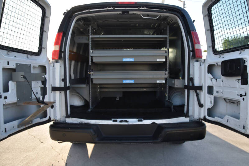 2017 Chevrolet Express 2500