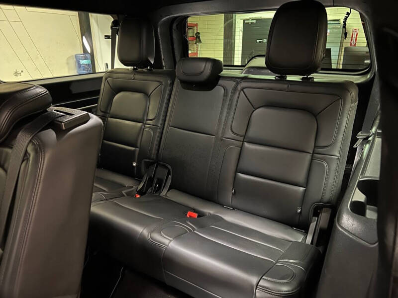 2022 Lincoln Navigator L Reserve