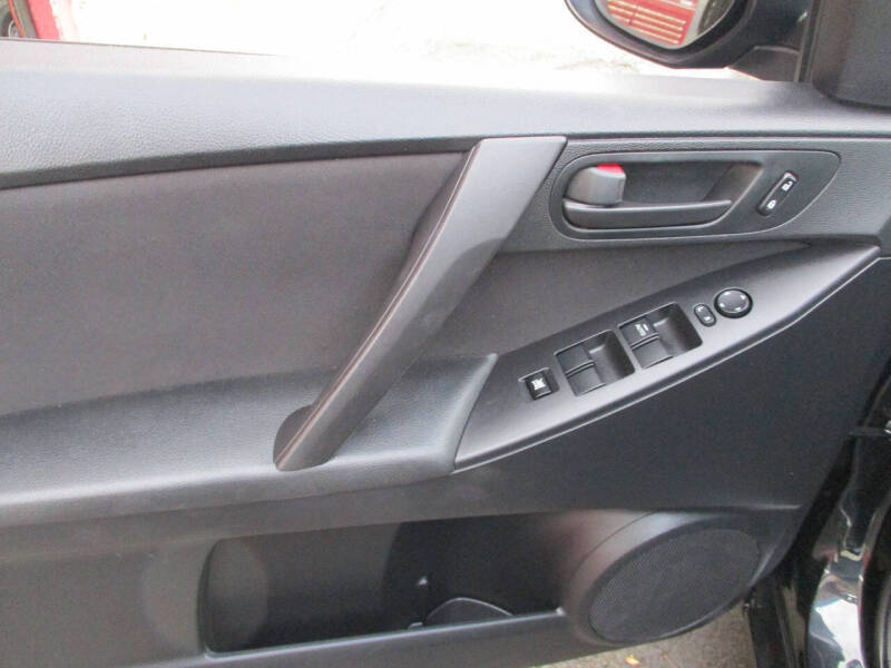 2011 Mazda MAZDA3 i Sport