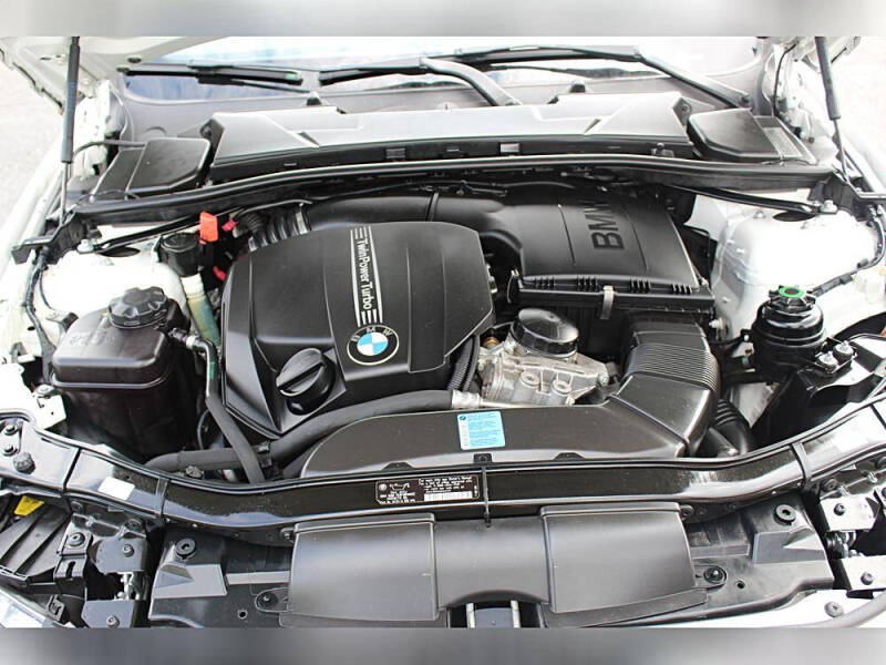 2011 BMW 3 Series 335i