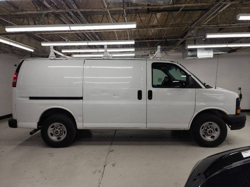 2009 GMC Savana 2500