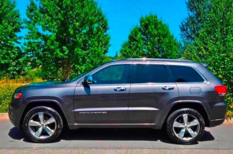 2014 Jeep Grand Cherokee for sale at CLEAR CHOICE AUTOMOTIVE in Milwaukie OR