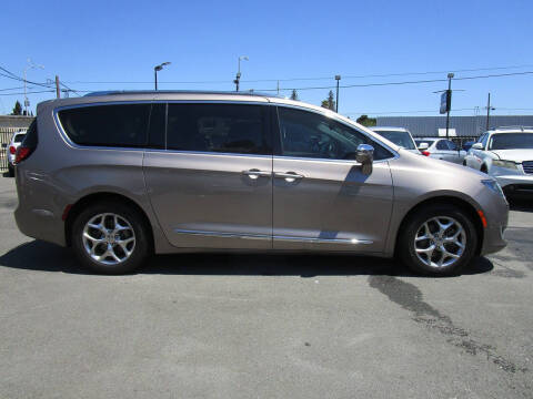 2017 Chrysler Pacifica Limited