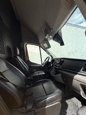 2021 Ford Transit 250