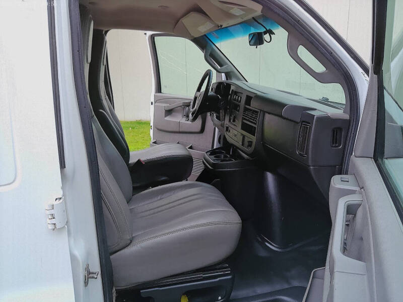 2019 Chevrolet Express 2500