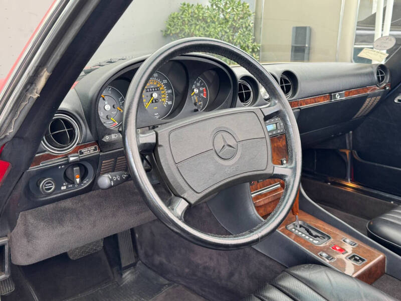 1987 Mercedes-Benz 560-Class 560 SL