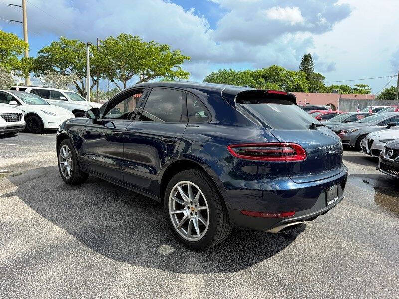 2017 Porsche Macan