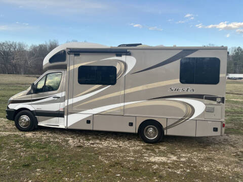 2015 Mercedes-Benz Sprinter for sale at Monroe Auto's, LLC in Parsons TN