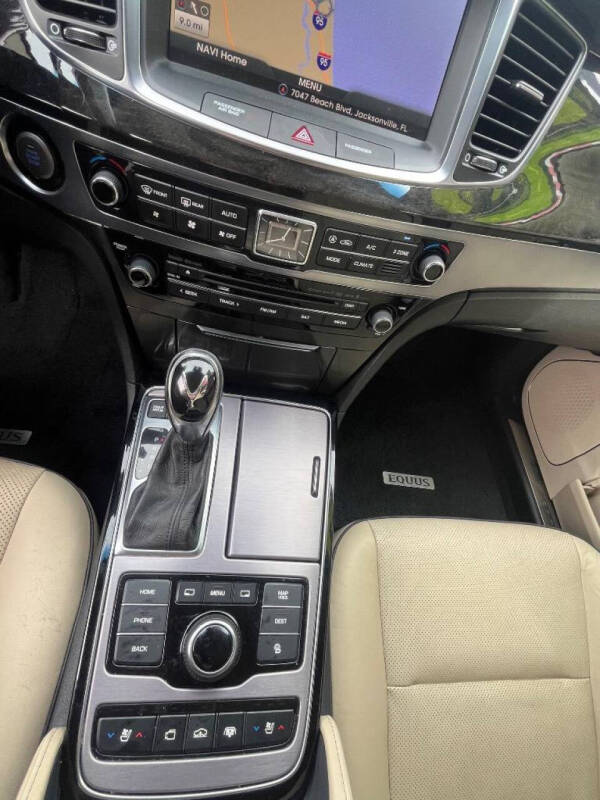 2015 Hyundai Equus Signature