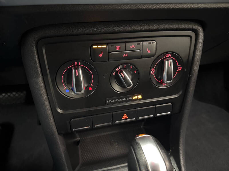 2014 Volkswagen Beetle 1.8T PZEV