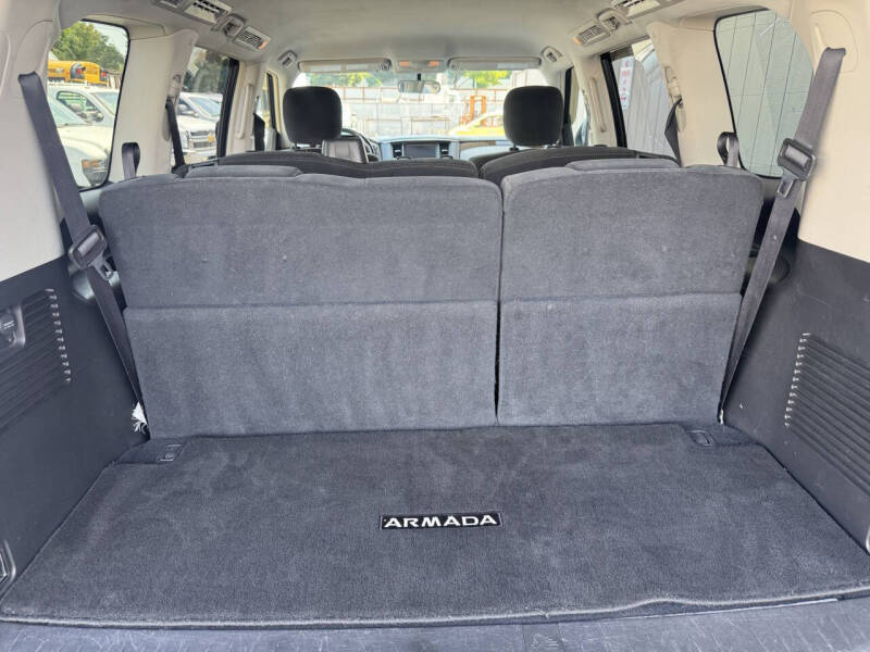 2017 Nissan Armada