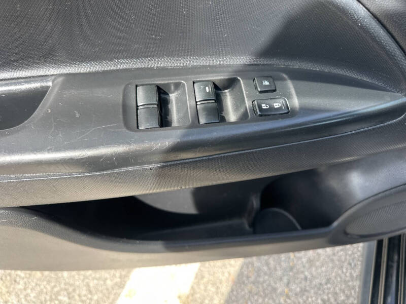 2020 Mitsubishi Mirage LE
