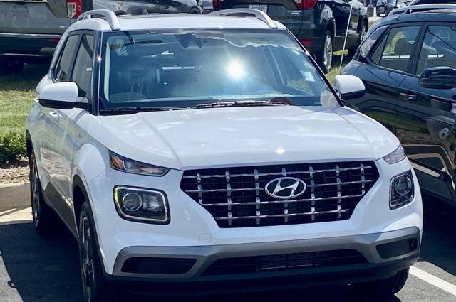 2022 Hyundai Venue SEL