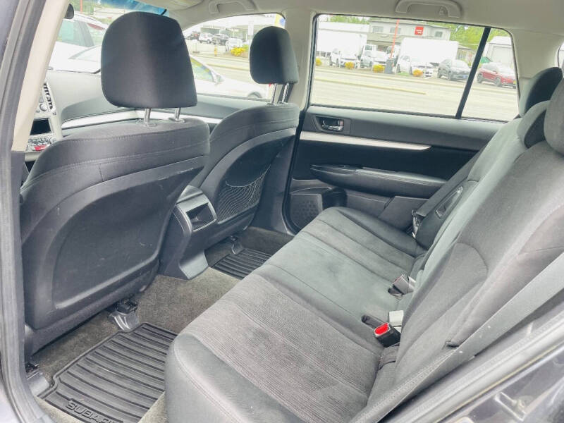 2013 Subaru Outback 2.5i