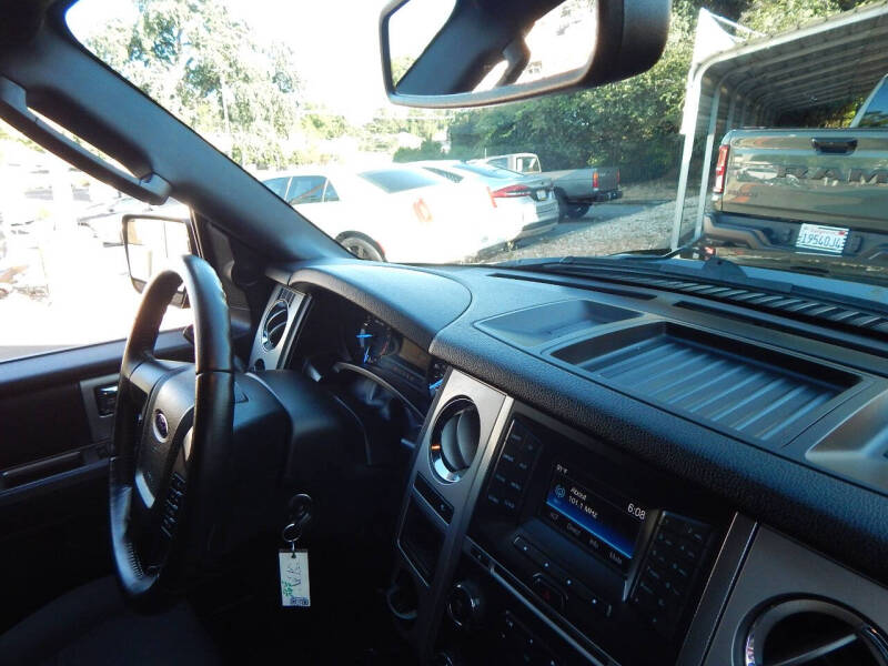 2017 Ford Expedition XLT