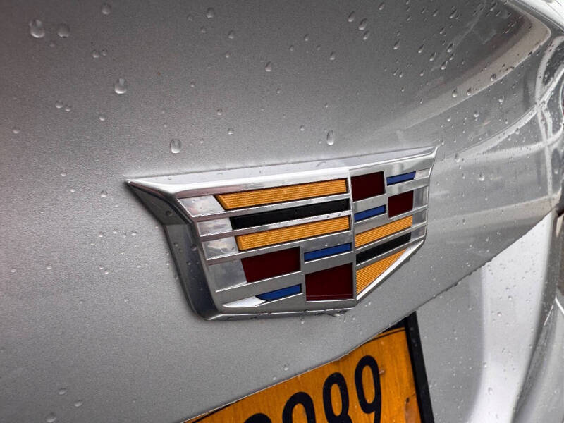 2020 Cadillac XT4 Premium Luxury