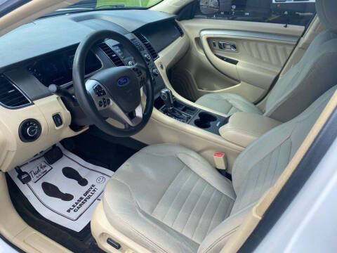 2015 Ford Taurus