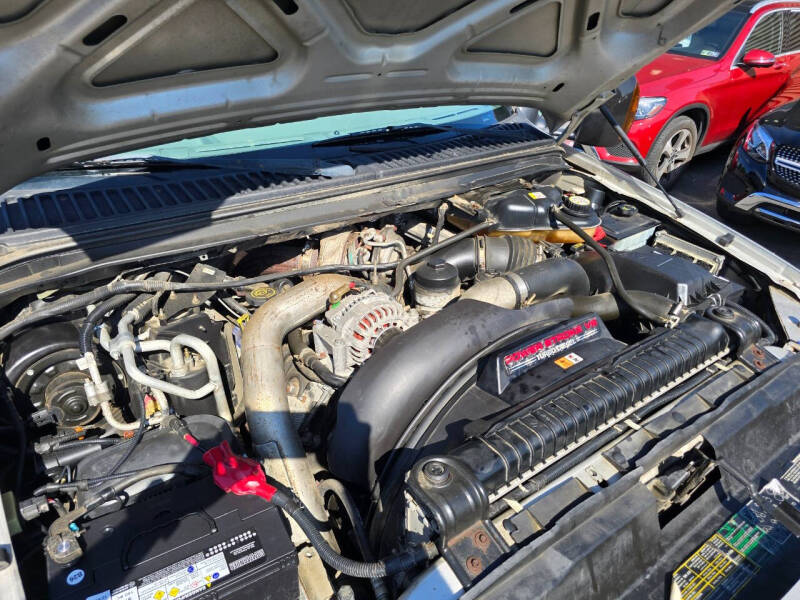 2004 Ford Excursion XLT